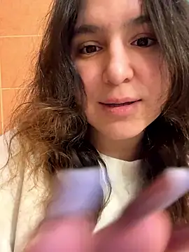 luisa evans online show from January 2026 04:45:02 PM