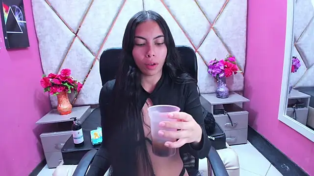 Alana Hotterr online show from January 2026 05:33:01 AM