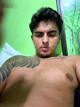 yeye2004 online show from January 2026 07:06:02 PM