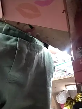 Snapshot of mohit08desi chatting on December 2025 07:04:02 AM mohit08desi online show from December 2025 07:04:02 AM