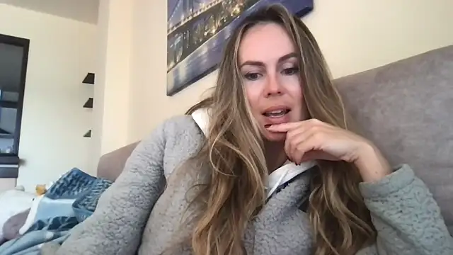 LeMilf online show from March 2026 12:08:01 PM