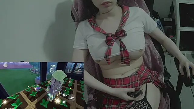 Snapshot of mommywho69 chatting on February 2026 07:56:01 PM mommywho69 online show from February 2026 07:56:01 PM