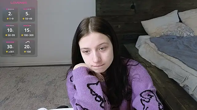 Snapshot of AlicePowells chatting on February 2026 04:24:02 AM AlicePowells online show from February 2026 04:24:02 AM