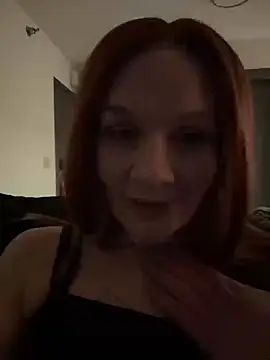 Snapshot of bluntbeautyxo chatting on March 2026 06:31:02 AM bluntbeautyxo online show from March 2026 06:31:02 AM