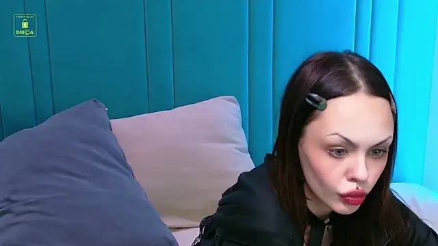 MonicaHoffman online show from December 2025 03:40:02 PM