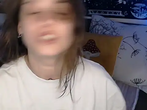 Snapshot of AlienforTwenty chatting on February 2026 02:02:02 PM AlienforTwenty online show from February 2026 02:02:02 PM