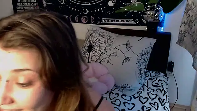 Snapshot of AlienforTwenty chatting on March 2026 11:12:01 AM AlienforTwenty online show from March 2026 11:12:01 AM