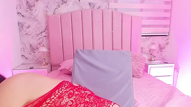 sofia go  online show from December 2025 11:58:02 AM