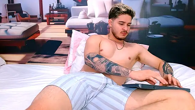 RayanLynxx online show from January 2026 07:52:02 PM