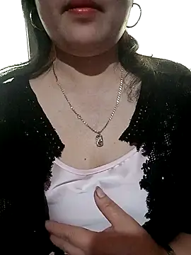 Snapshot of Dianna68 chatting on December 2025 05:35:02 AM Dianna68 online show from December 2025 05:35:02 AM