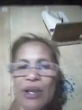 Petite elise online show from January 2026 02:11:01 PM