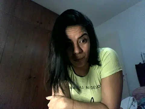 Snapshot of luluclark69 chatting on April 2026 12:11:02 AM luluclark69 online show from April 2026 12:11:02 AM