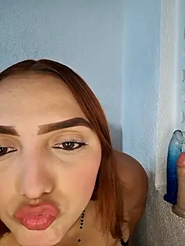 Snapshot of Mia_em chatting on January 2026 06:54:02 PM Mia em online show from January 2026 06:54:02 PM