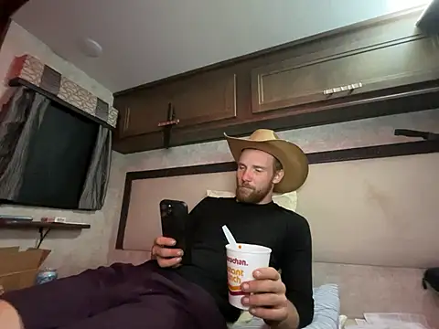 SparkledExtern online show from February 2026 03:22:02 AM