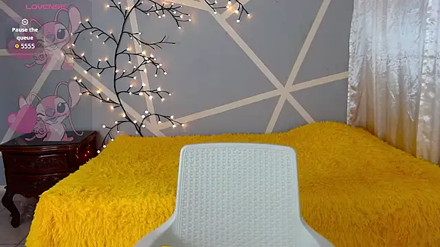 valkydoll2 online show from January 2026 12:05:01 AM