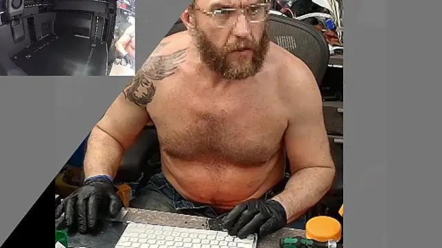 HouseOfHans online show from January 2026 01:08:02 AM