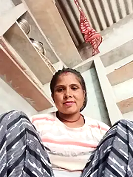 Shreya pandit online show from February 2026 07:35:01 AM