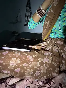 Snapshot of Pooja_Love143 chatting on February 2026 04:48:01 PM Pooja Love143 online show from February 2026 04:48:01 PM