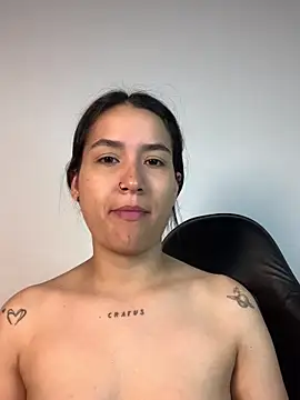 Snapshot of Val12777 chatting on February 2026 12:01:02 PM Val12777 online show from February 2026 12:01:02 PM