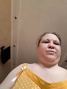 Snapshot of -Queen- chatting on February 2026 05:27:02 AM -Queen- online show from February 2026 05:27:02 AM