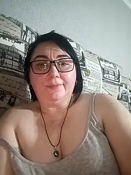 MariSwan222 online show from February 2026 09:31:01 PM