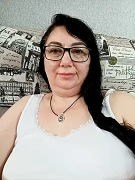 Snapshot of MariSwan222 chatting on July 2026 07:02:01 AM MariSwan222 online show from July 2026 07:02:01 AM