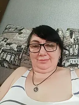 Snapshot of MariSwan222 chatting on July 2026 10:50:01 AM MariSwan222 online show from July 2026 10:50:01 AM