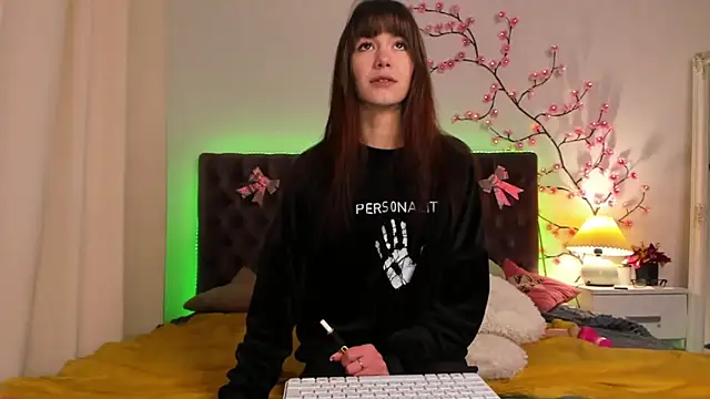 MilanaHotts online show from February 2026 06:51:02 AM