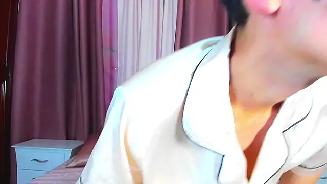 Snapshot of starboyy_77 chatting on January 2026 01:02:02 PM starboyy 77 online show from January 2026 01:02:02 PM