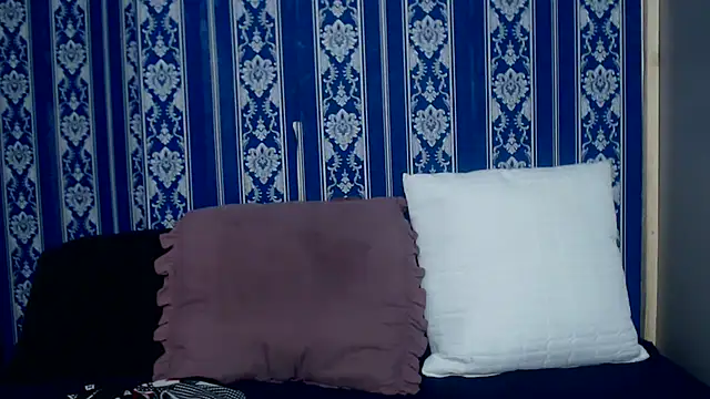 TemptingCloeXx online show from February 2026 06:17:02 PM