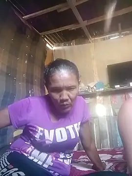 Snapshot of sara_milf777 chatting on January 2026 07:06:01 PM sara milf777 online show from January 2026 07:06:01 PM