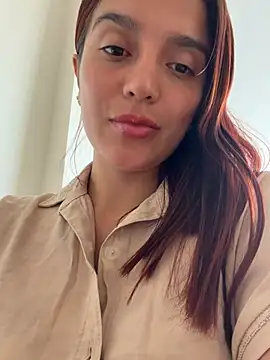 lara beker online show from May 2026 03:19:02 PM