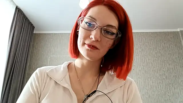 Snapshot of Lolly_Skrewer chatting on December 2025 07:05:01 AM Lolly Skrewer online show from December 2025 07:05:01 AM