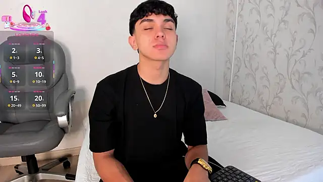 Snapshot of _TaylorBlack chatting on February 2026 11:32:01 AM TaylorBlack online show from February 2026 11:32:01 AM