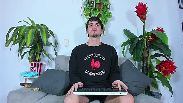 Snapshot of boy_Dirty_X chatting on May 2026 04:52:01 AM boy Dirty X online show from May 2026 04:52:01 AM