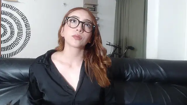 Snapshot of BeautyYoungblond chatting on July 2026 02:22:01 AM BeautyYoungblond online show from July 2026 02:22:01 AM
