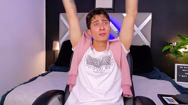 Ithan Skin online show from December 2025 01:38:01 PM