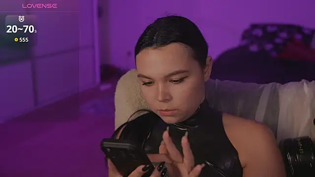 Snapshot of Dominatrix_Alice chatting on July 2026 12:28:01 AM Dominatrix Alice online show from July 2026 12:28:01 AM