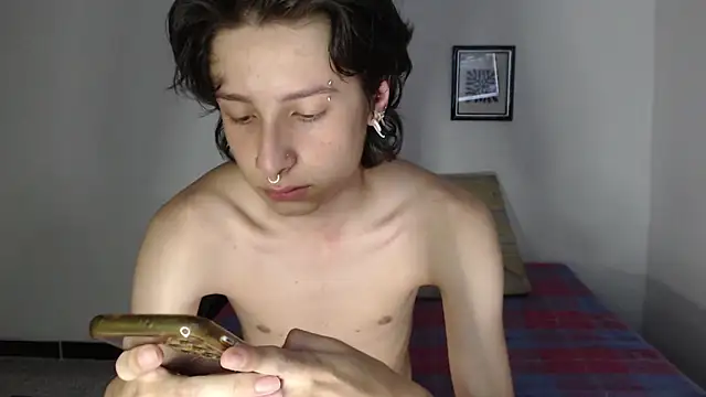 cirosky elchicopolla online show from March 2026 03:23:01 AM