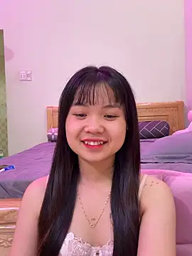    KARA    online show from April 2026 12:44:01 AM