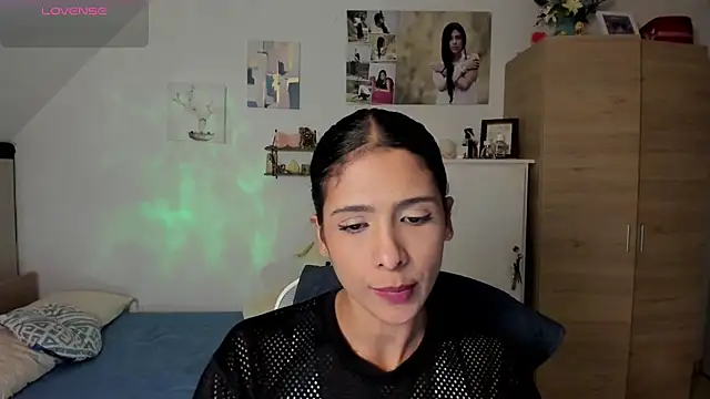 Snapshot of VEROSlen- chatting on June 2026 03:20:02 AM VEROSlen- online show from June 2026 03:20:02 AM