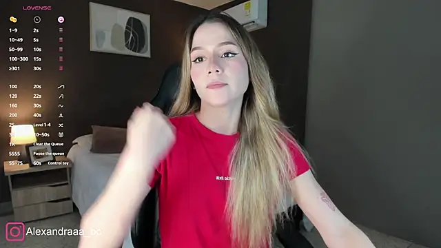 Alexandra-02 online show from January 2026 09:18:01 PM