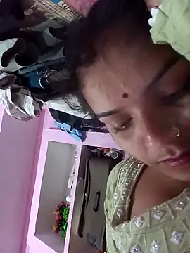 Snapshot of Uma_pande chatting on February 2026 11:41:01 PM Uma pande online show from February 2026 11:41:01 PM