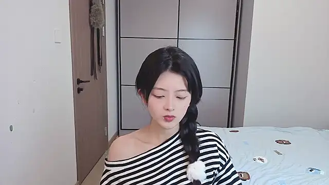 Snapshot of Koikoi___ chatting on January 2026 01:51:01 AM Koikoi online show from January 2026 01:51:01 AM