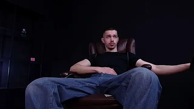 Snapshot of KaydenDrew chatting on January 2026 03:09:01 AM KaydenDrew online show from January 2026 03:09:01 AM