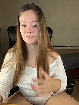 Snapshot of CaramelleSugarr chatting on January 2026 03:27:01 PM CaramelleSugarr online show from January 2026 03:27:01 PM