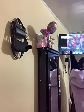 Candy LS online show from April 2026 05:35:01 PM