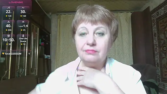 Casey peach online show from April 2026 06:19:01 PM