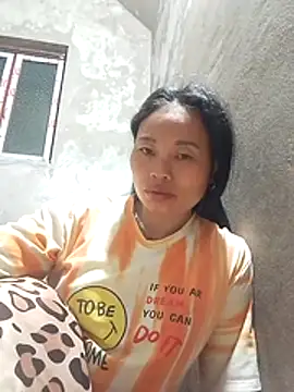 Snapshot of Maikha08 chatting on April 2026 10:03:01 PM Maikha08 online show from April 2026 10:03:01 PM