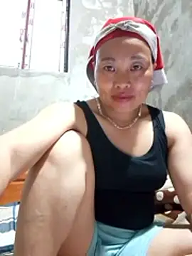Snapshot of Maikha08 chatting on May 2026 11:17:02 AM Maikha08 online show from May 2026 11:17:02 AM